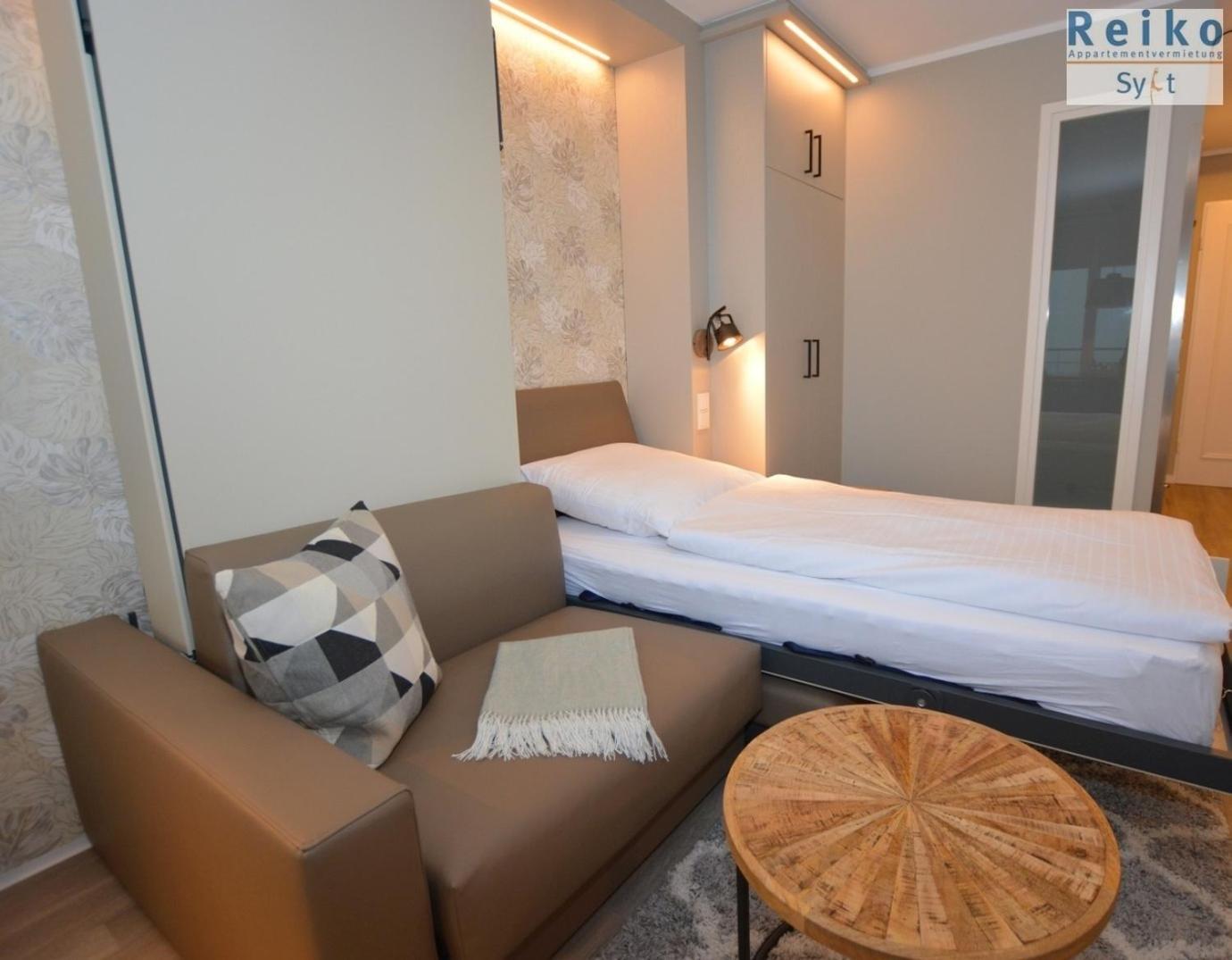 1-241a, Seeseite, Haus Metropol, 10etage Apartment *
