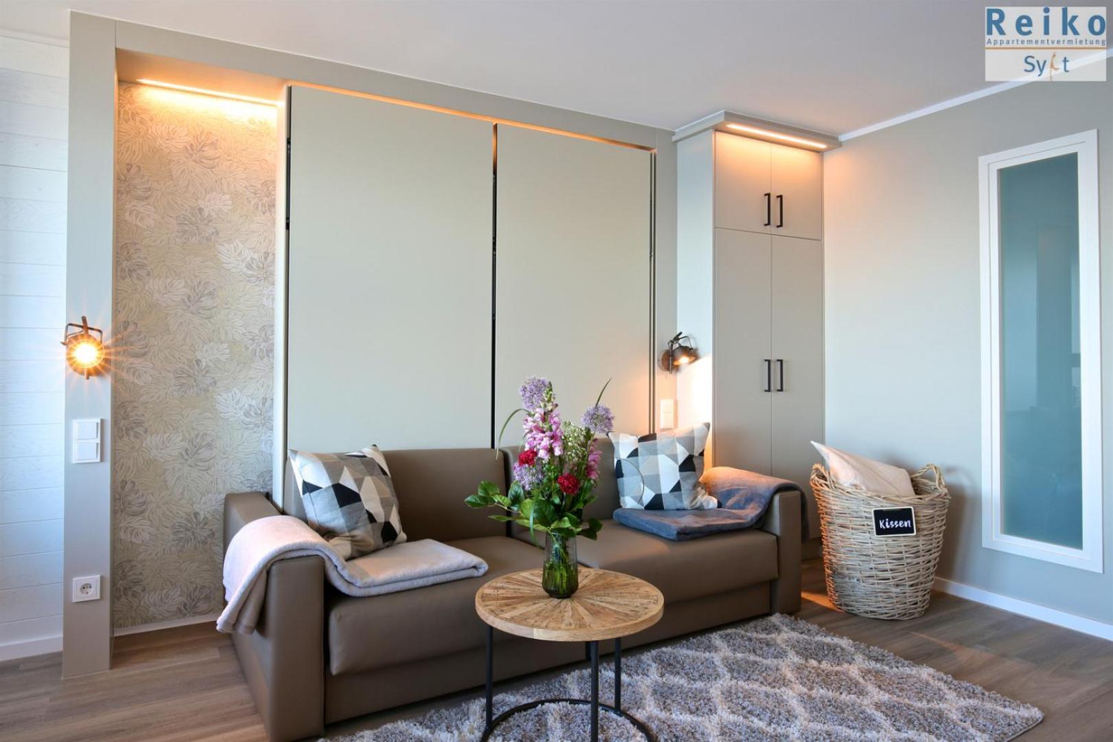 1-241a, Seeseite, Haus Metropol, 10etage Apartment Westerland